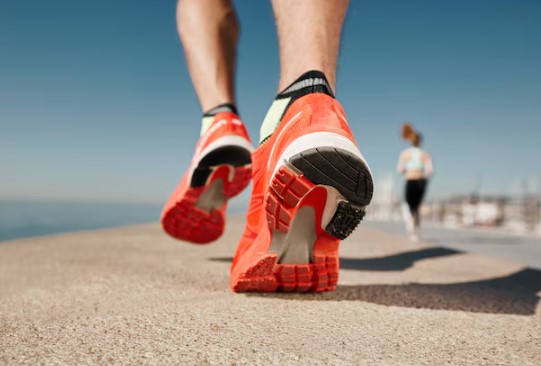 Corredores en una carrera de caminata